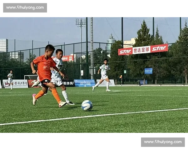 百队杯球场：热血与成长的十年印记